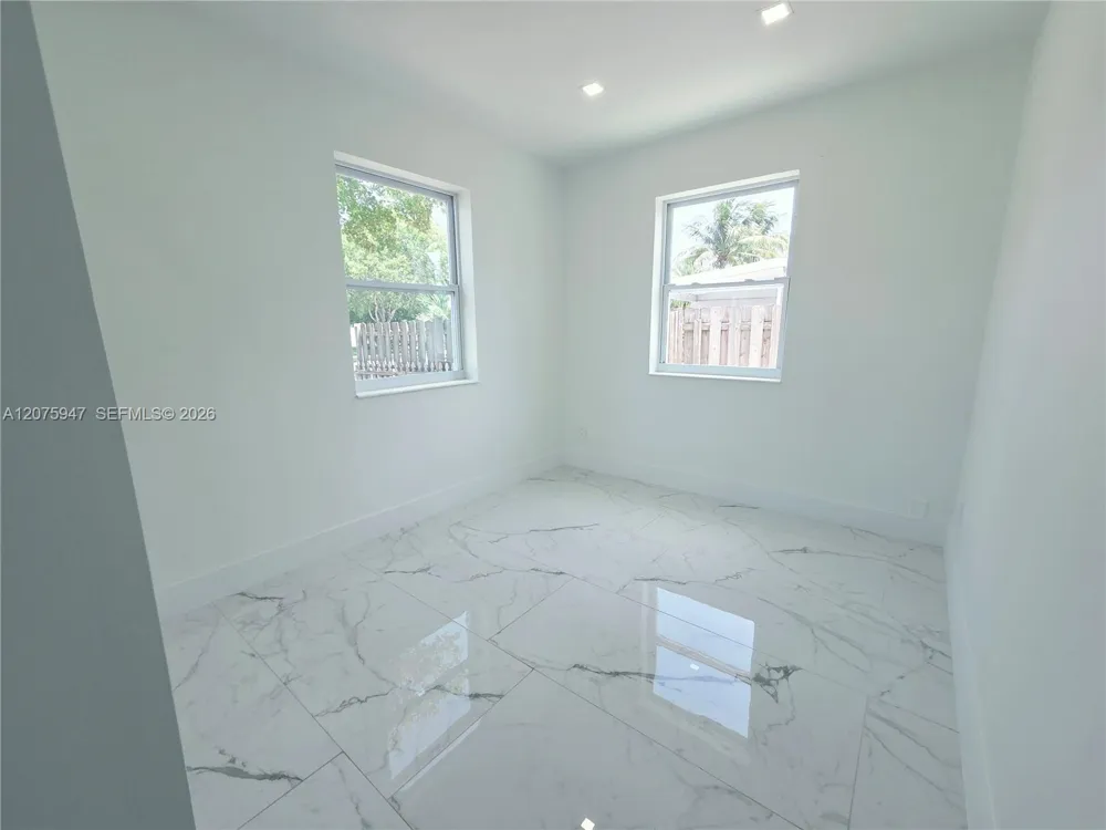 5301 NE 17th Ave #- Pompano Beach, FL 33064