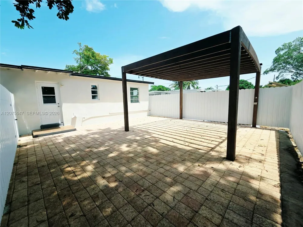 5301 NE 17th Ave #- Pompano Beach, FL 33064