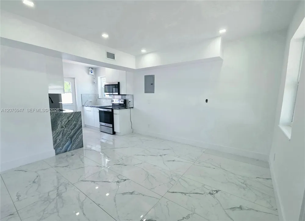 5301 NE 17th Ave #- Pompano Beach, FL 33064