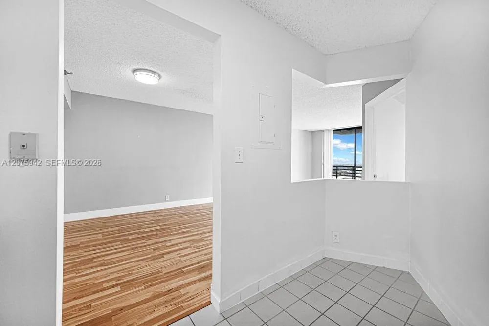 3300 NE 191st St #LP03 Aventura, FL 33180