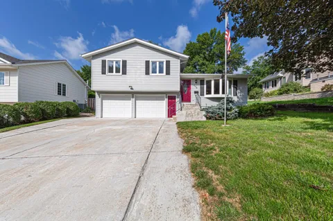 606 9th Street
