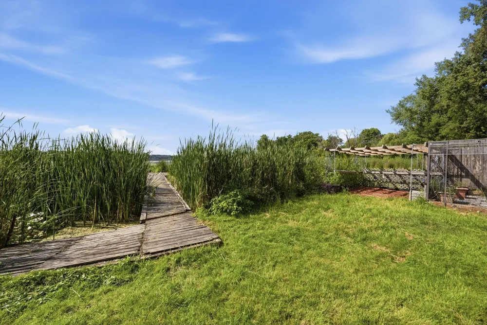 6247 Eagle Lake Drive Maple Grove, MN 55369