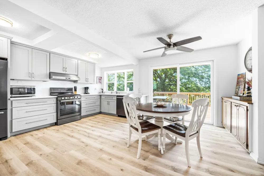 6247 Eagle Lake Drive Maple Grove, MN 55369