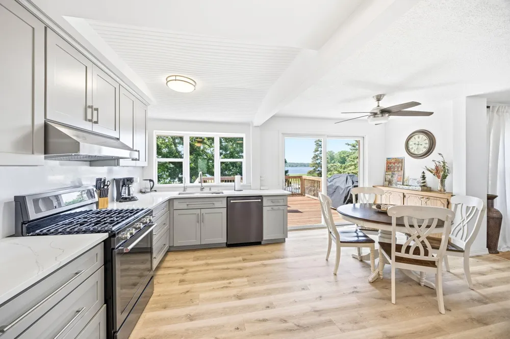 6247 Eagle Lake Drive Maple Grove, MN 55369