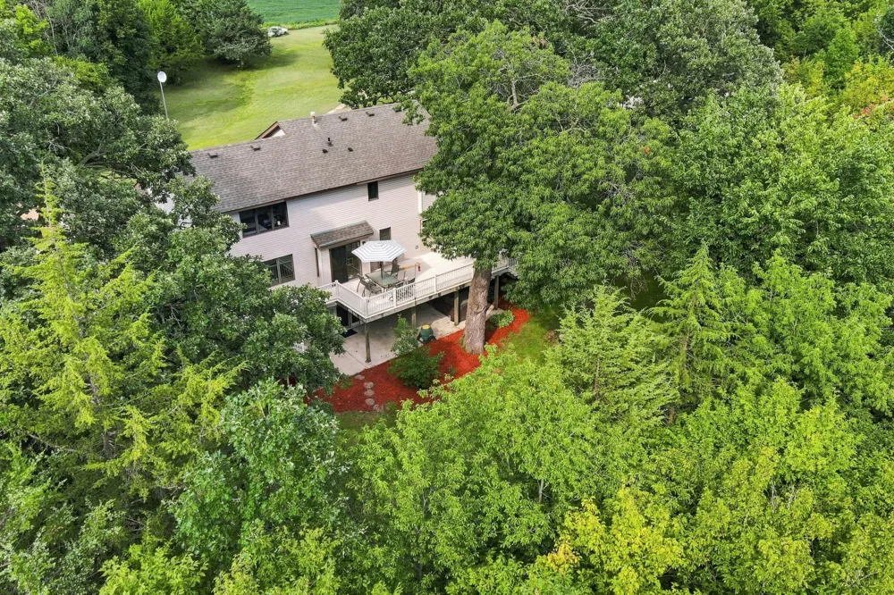 27542 Scenic Byway Road Belle Plaine, MN 56011