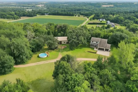 27542 Scenic Byway Road