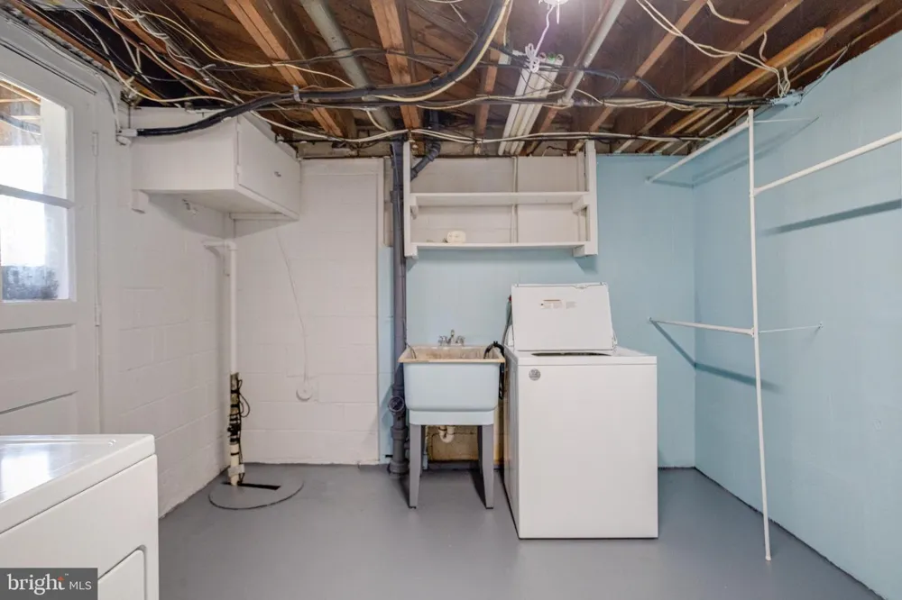 8340 KAVANAGH ROAD Baltimore, MD 21222