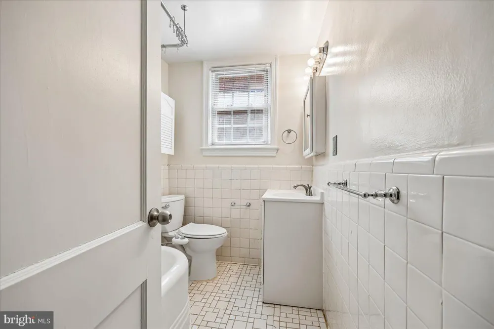 4481 MACARTHUR BOULEVARD NW #204 Washington, DC 20007