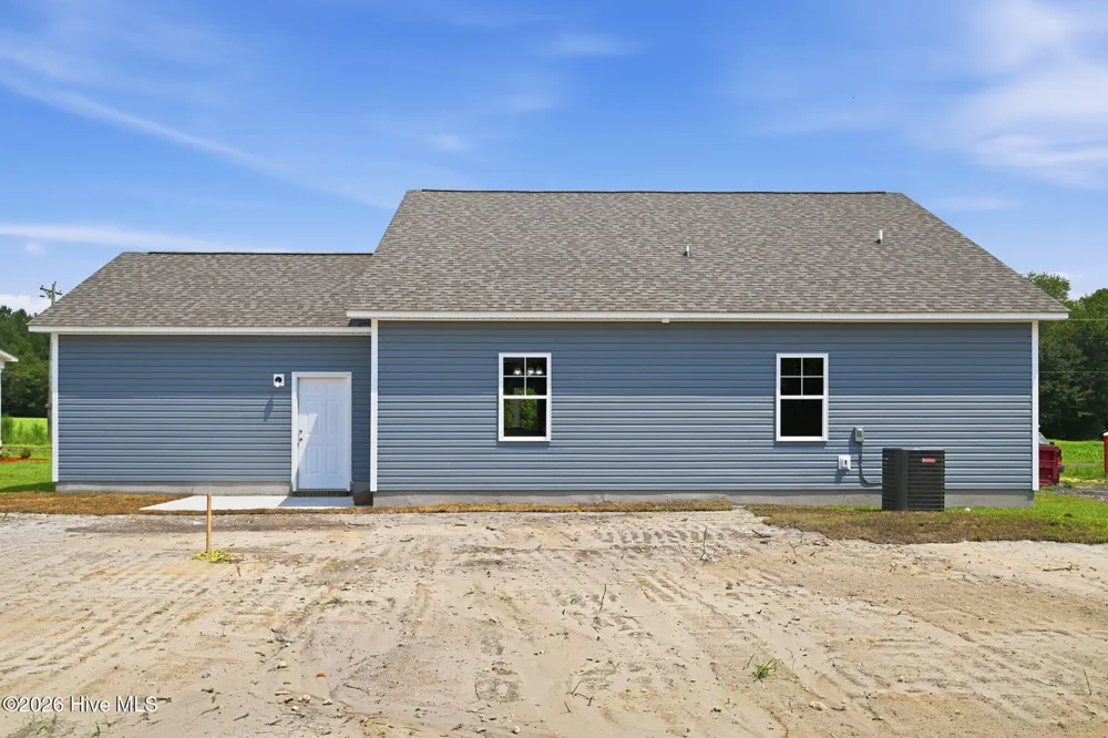 589 Batchelor Road Richlands, NC 28574