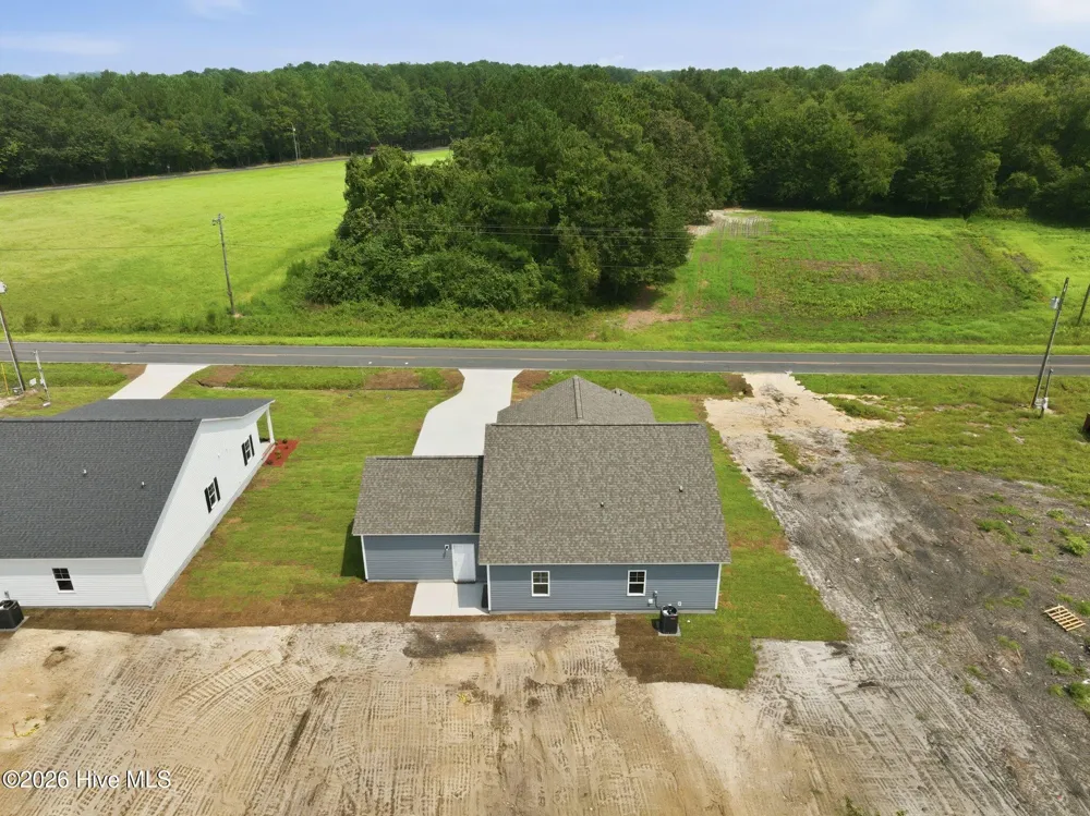 589 Batchelor Road Richlands, NC 28574