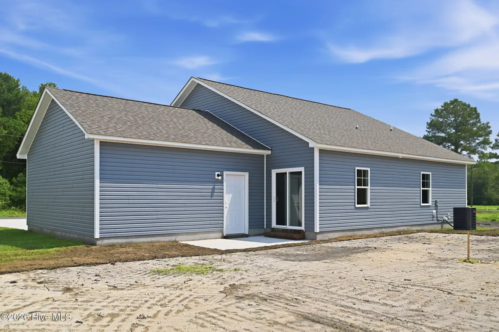 589 Batchelor Road Richlands, NC 28574