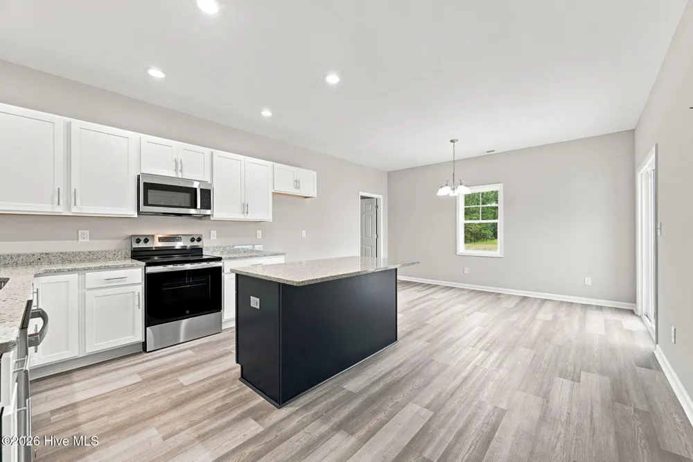 589 Batchelor Road Richlands, NC 28574