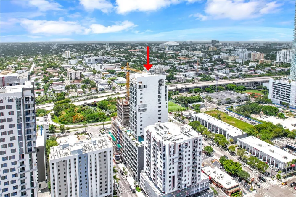 229 SW 9th St #404 Miami, FL 33130