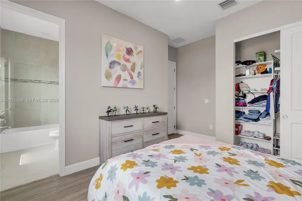 15769 Hummingbird Ln Westlake, FL 33470