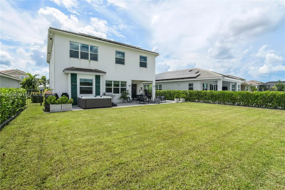 15769 Hummingbird Ln Westlake, FL 33470