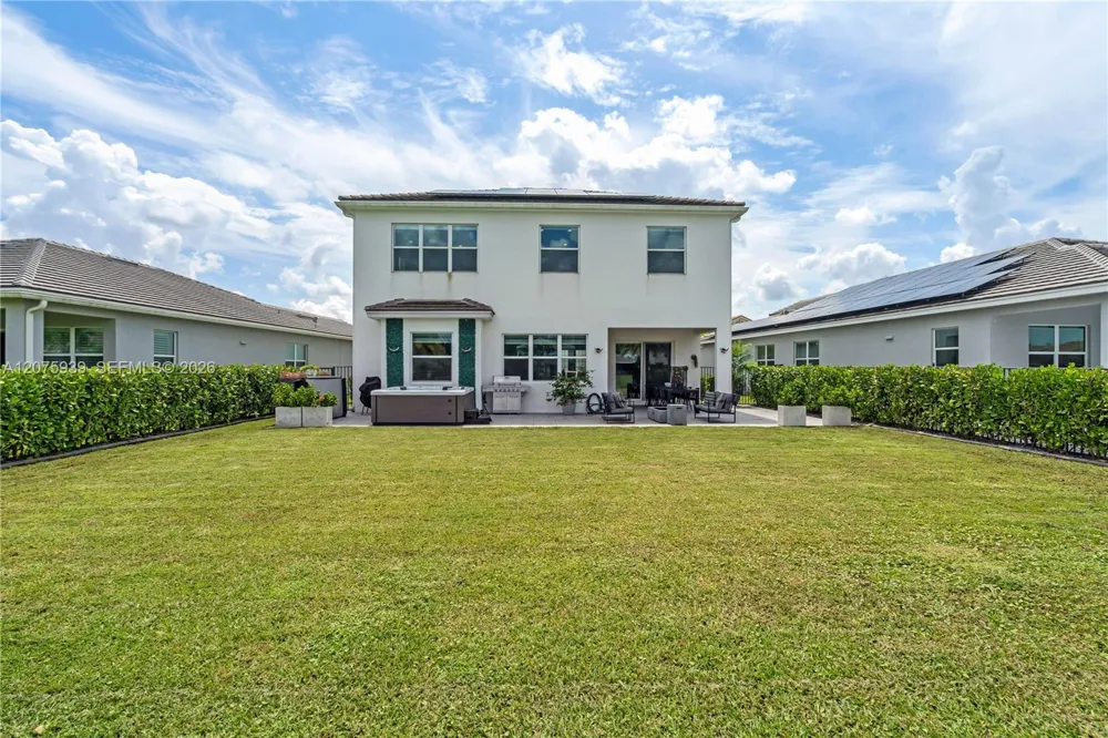 15769 Hummingbird Ln Westlake, FL 33470
