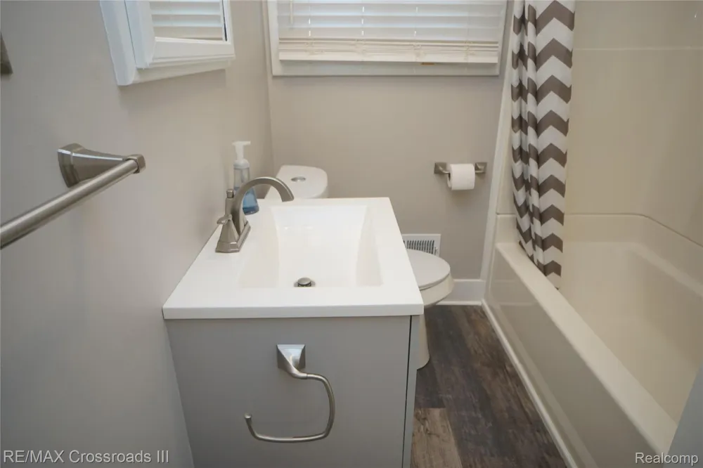 46026 Traskos Street Sumpter Township, MI 48111
