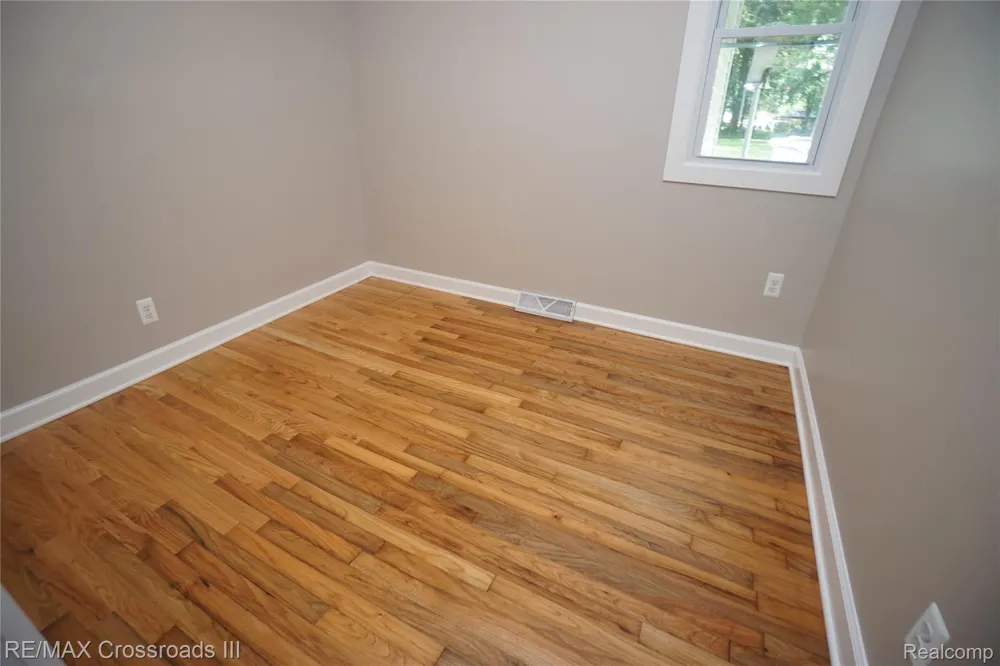 46026 Traskos Street Sumpter Township, MI 48111