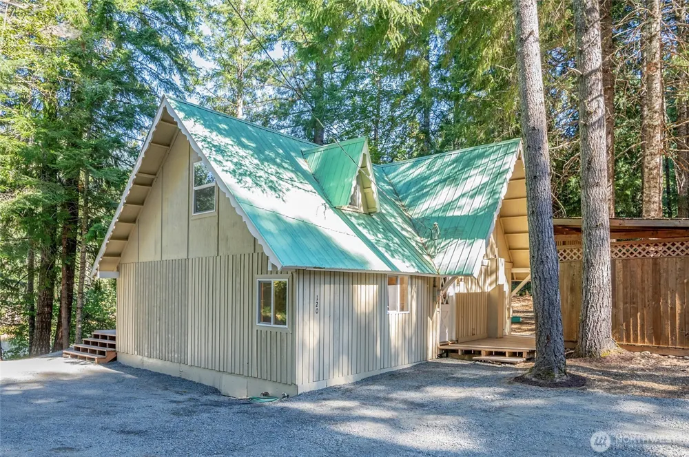 120 Cascade Drive Packwood, WA 98361