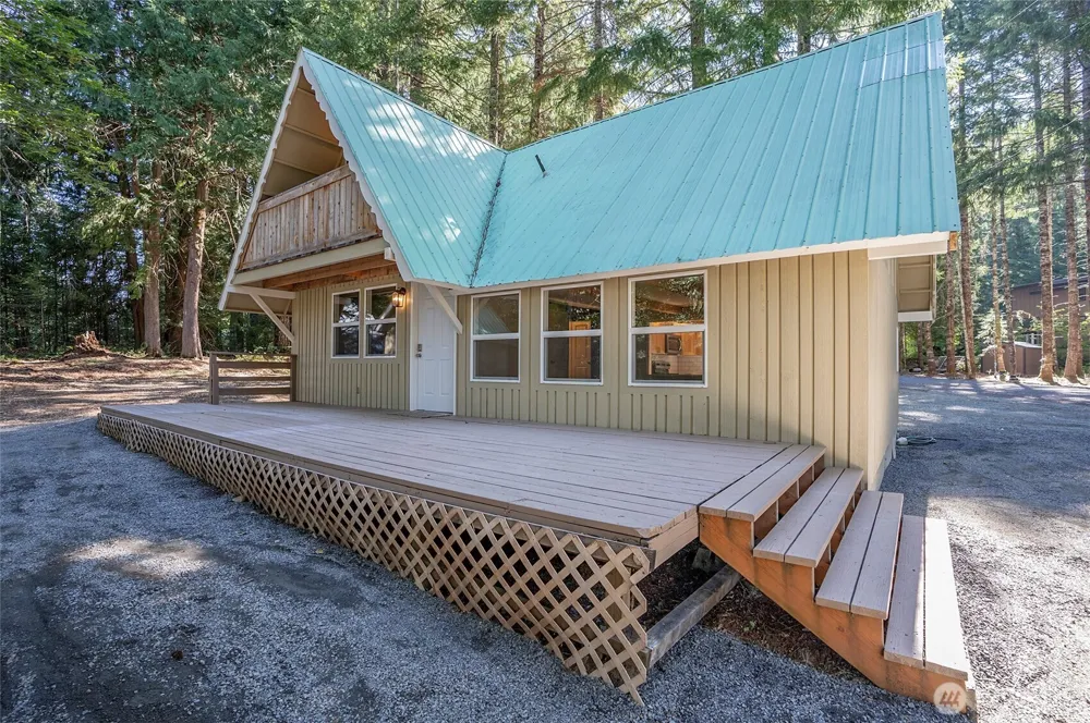 120 Cascade Drive Packwood, WA 98361