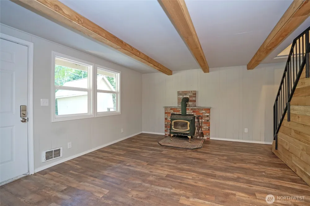 120 Cascade Drive Packwood, WA 98361