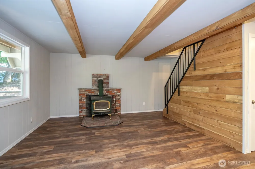 120 Cascade Drive Packwood, WA 98361