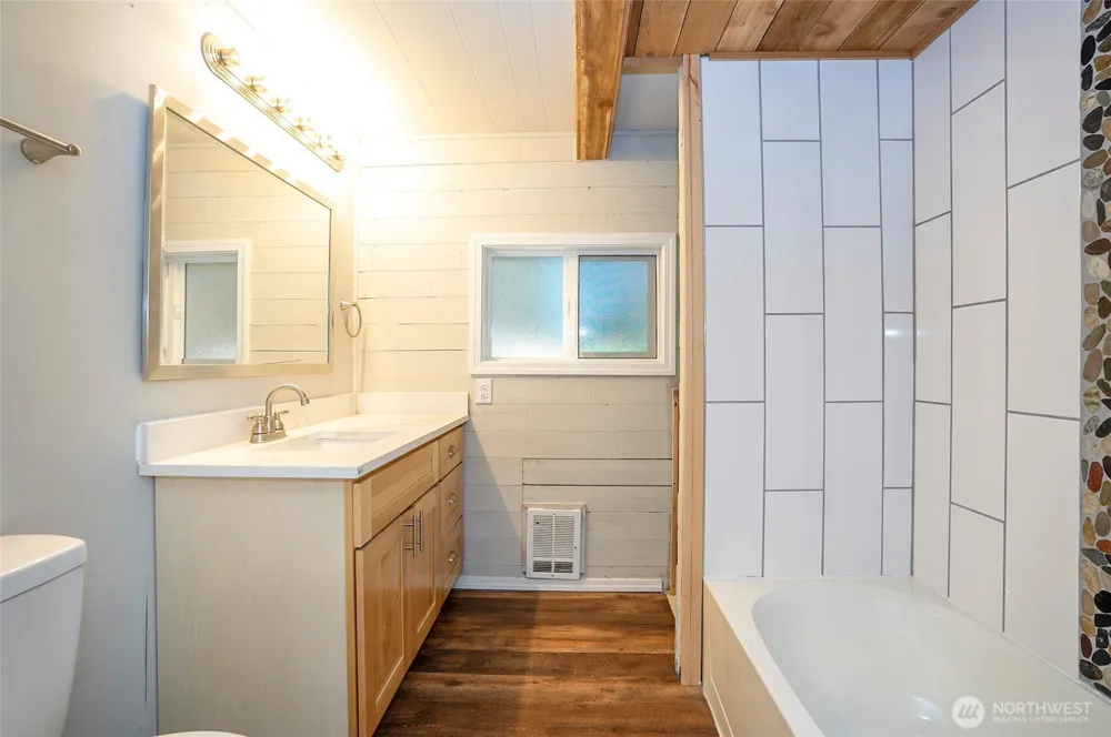 120 Cascade Drive Packwood, WA 98361