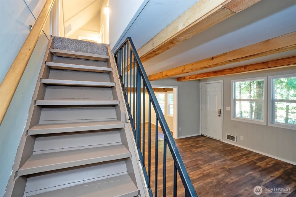 120 Cascade Drive Packwood, WA 98361