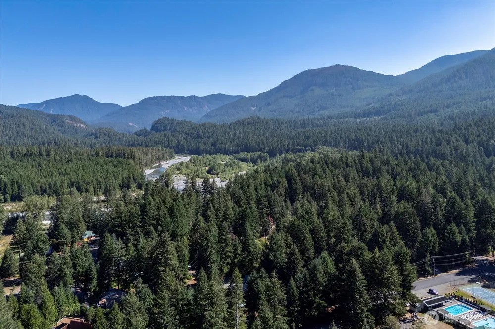 120 Cascade Drive Packwood, WA 98361