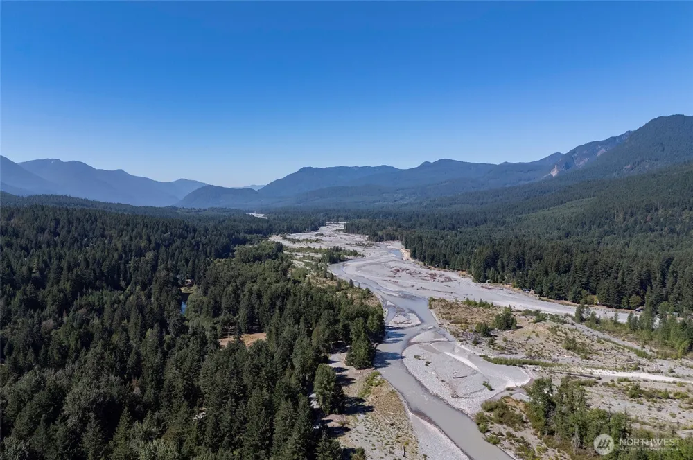 120 Cascade Drive Packwood, WA 98361
