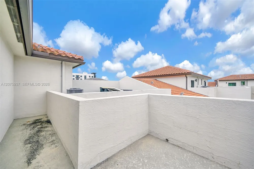 4256 NW 83rd Ave Doral, FL 33166