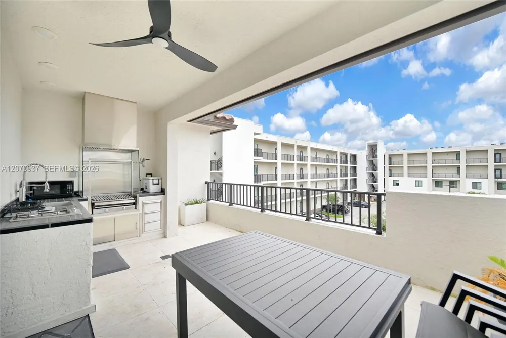 4256 NW 83rd Ave Doral, FL 33166