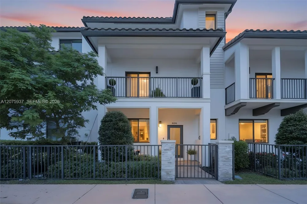4256 NW 83rd Ave Doral, FL 33166