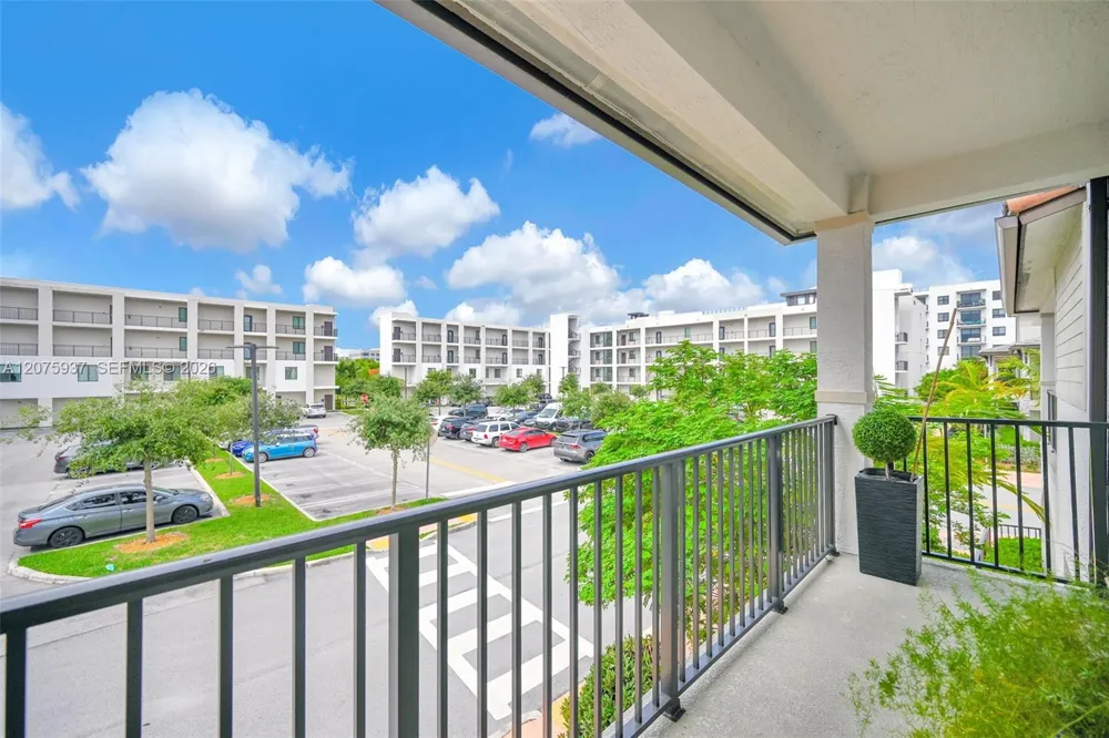 4256 NW 83rd Ave Doral, FL 33166