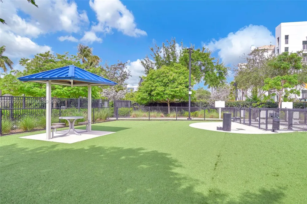 4256 NW 83rd Ave Doral, FL 33166
