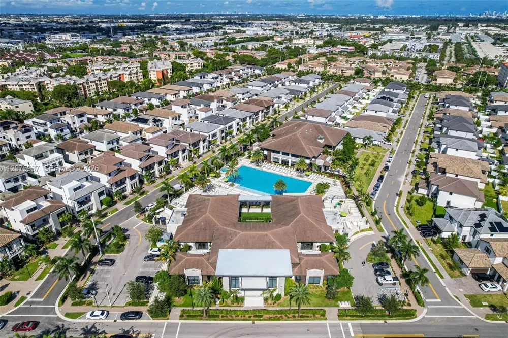 4256 NW 83rd Ave Doral, FL 33166