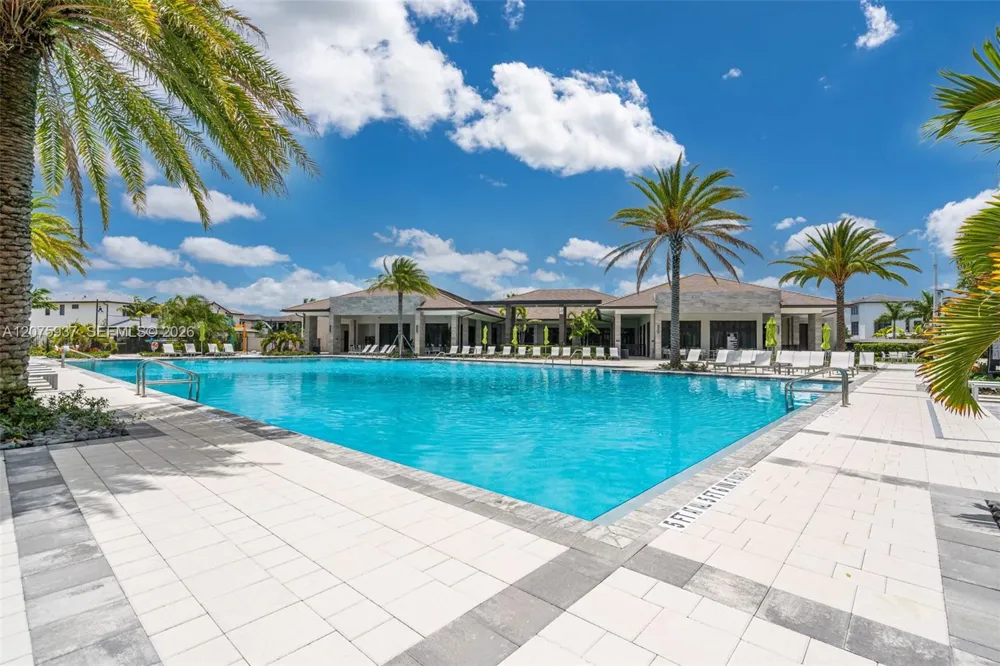 4256 NW 83rd Ave Doral, FL 33166