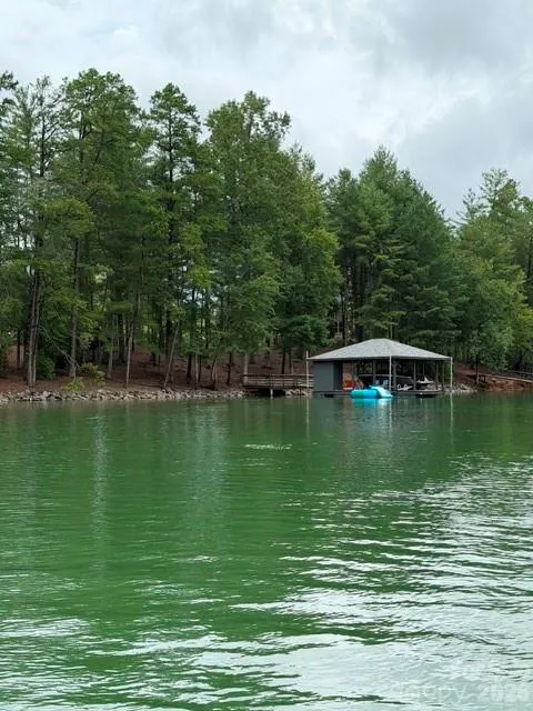 3089 W Moonlight Place Morganton, NC 28655