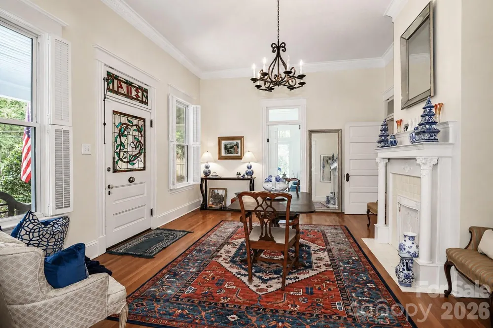 804 E Broad Street Statesville, NC 28677