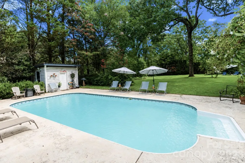 804 E Broad Street Statesville, NC 28677