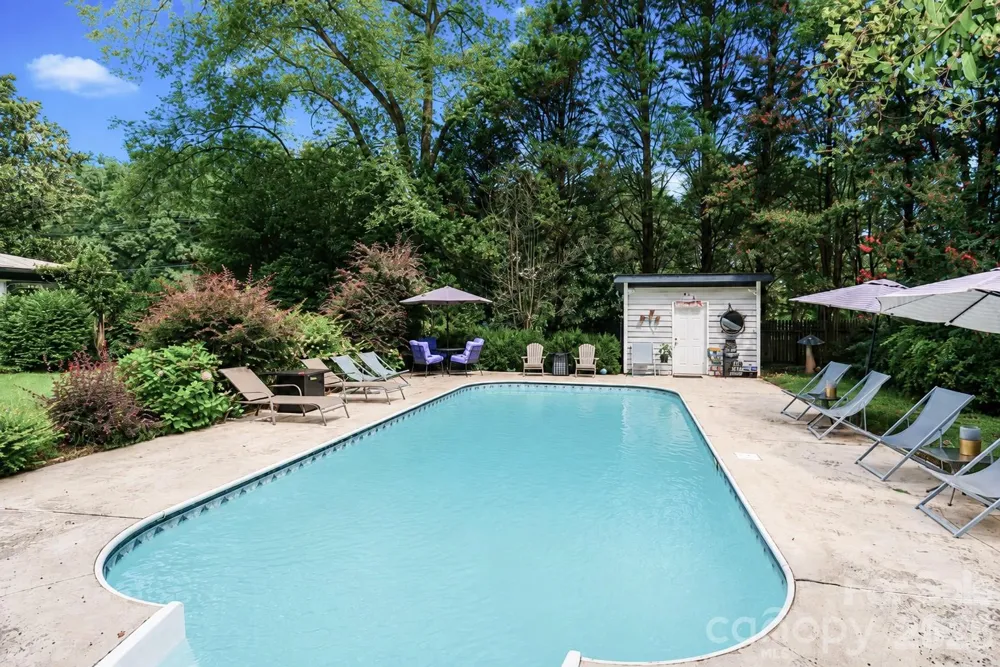 804 E Broad Street Statesville, NC 28677