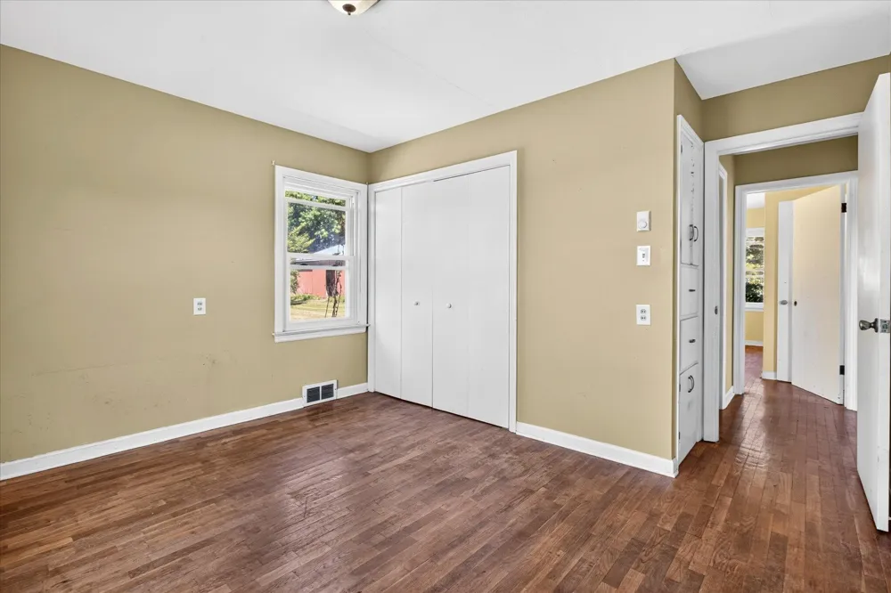 6859 Kruger Road Three Oaks, MI 49128