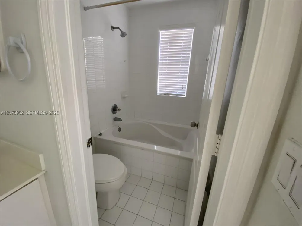 8830 W Flagler St #9 Miami, FL 33174
