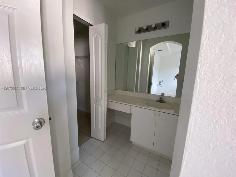 8830 W Flagler St #9 Miami, FL 33174