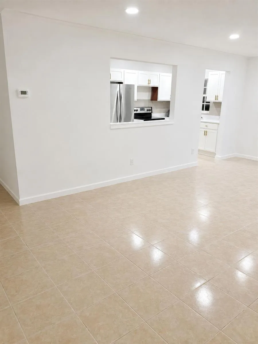 330 W 22ND COURT Riviera Beach, FL 33404