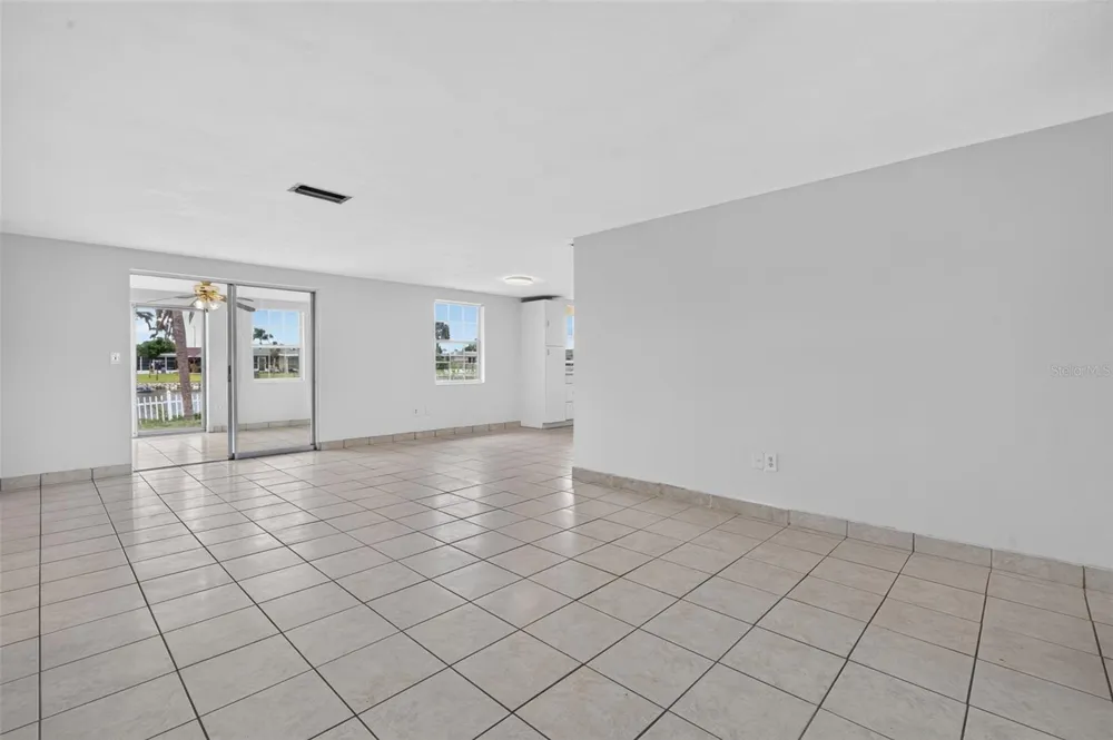 3852 SUNRAY DRIVE Holiday, FL 34691