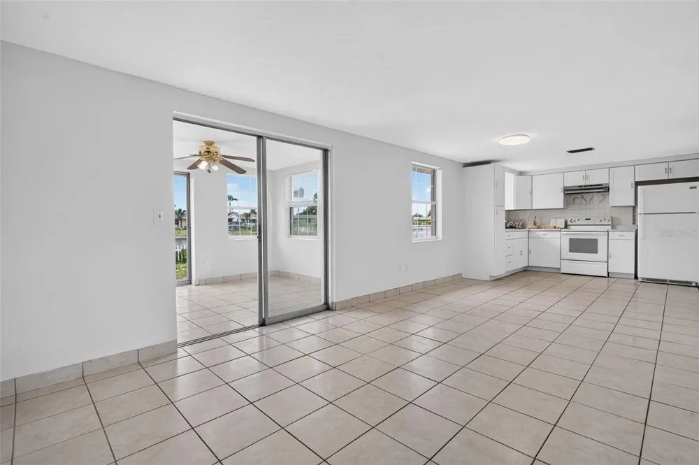 3852 SUNRAY DRIVE Holiday, FL 34691