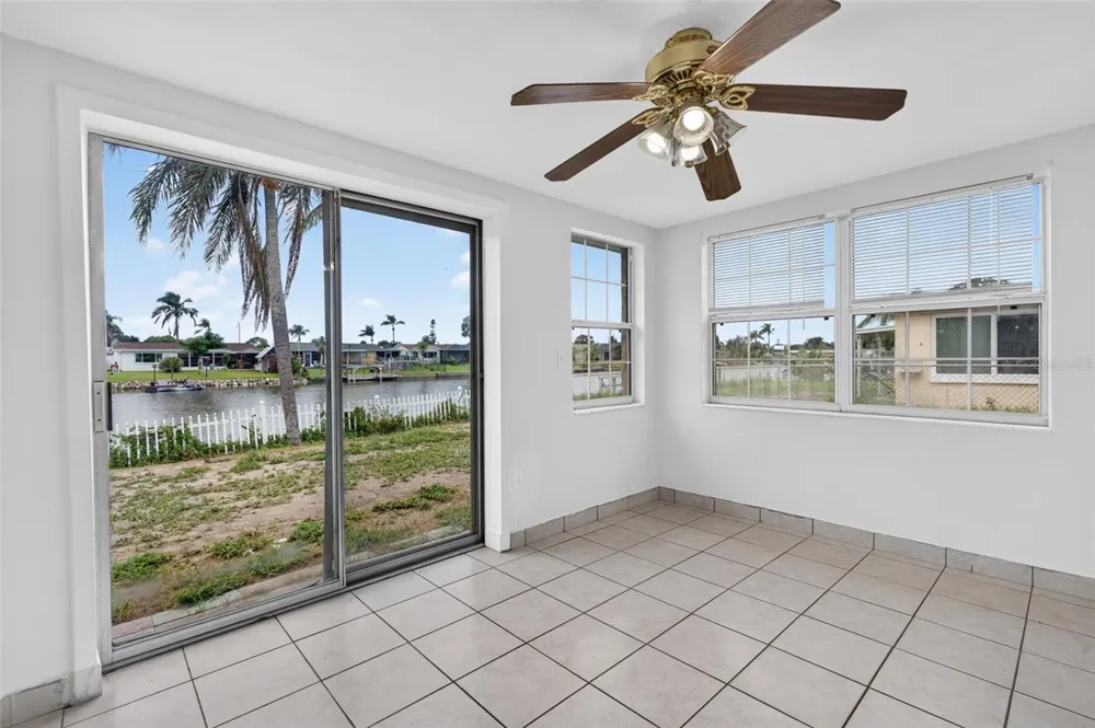 3852 SUNRAY DRIVE Holiday, FL 34691