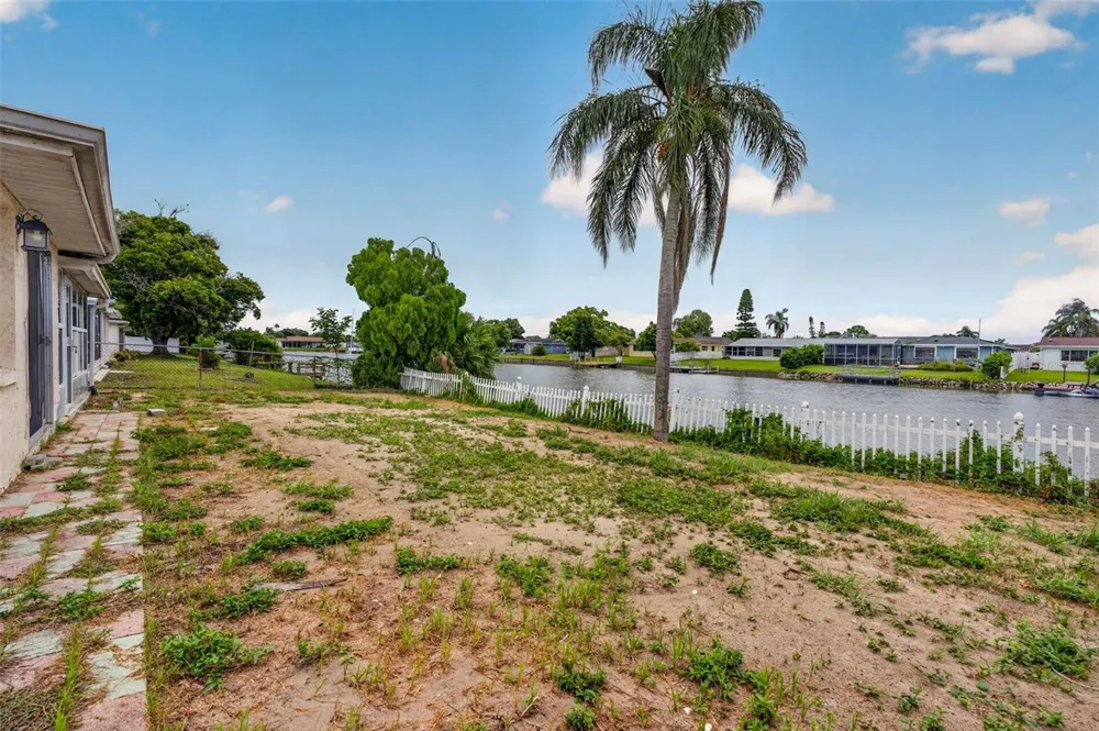 3852 SUNRAY DRIVE Holiday, FL 34691