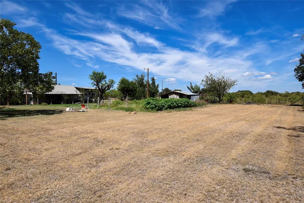 420 Maddox Eden, TX 76837